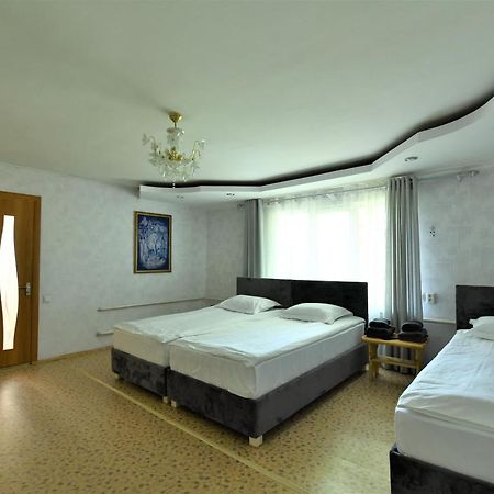 Jamilya'S B&B Guest House كاراكول المظهر الخارجي الصورة