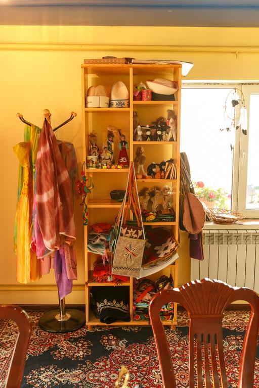 Jamilya'S B&B Guest House كاراكول المظهر الخارجي الصورة